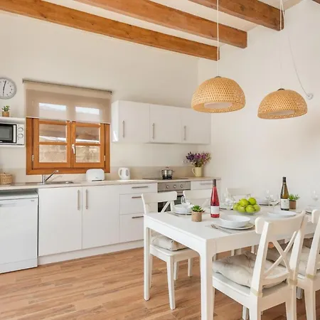 Villa Cala'n Blanes Sleeps 6 With Pool And Air Con