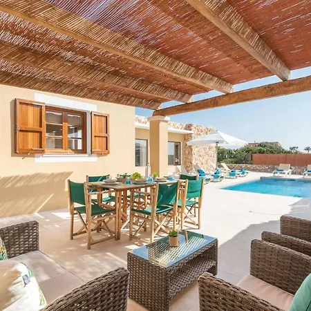 Cala'n Blanes Sleeps 6 With Pool And Air Con Villa *