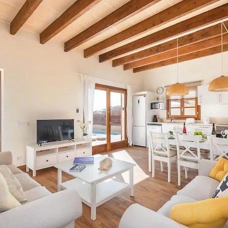 Cala'n Blanes Sleeps 6 With Pool And Air Con Cala'N Blanes (Menorca)